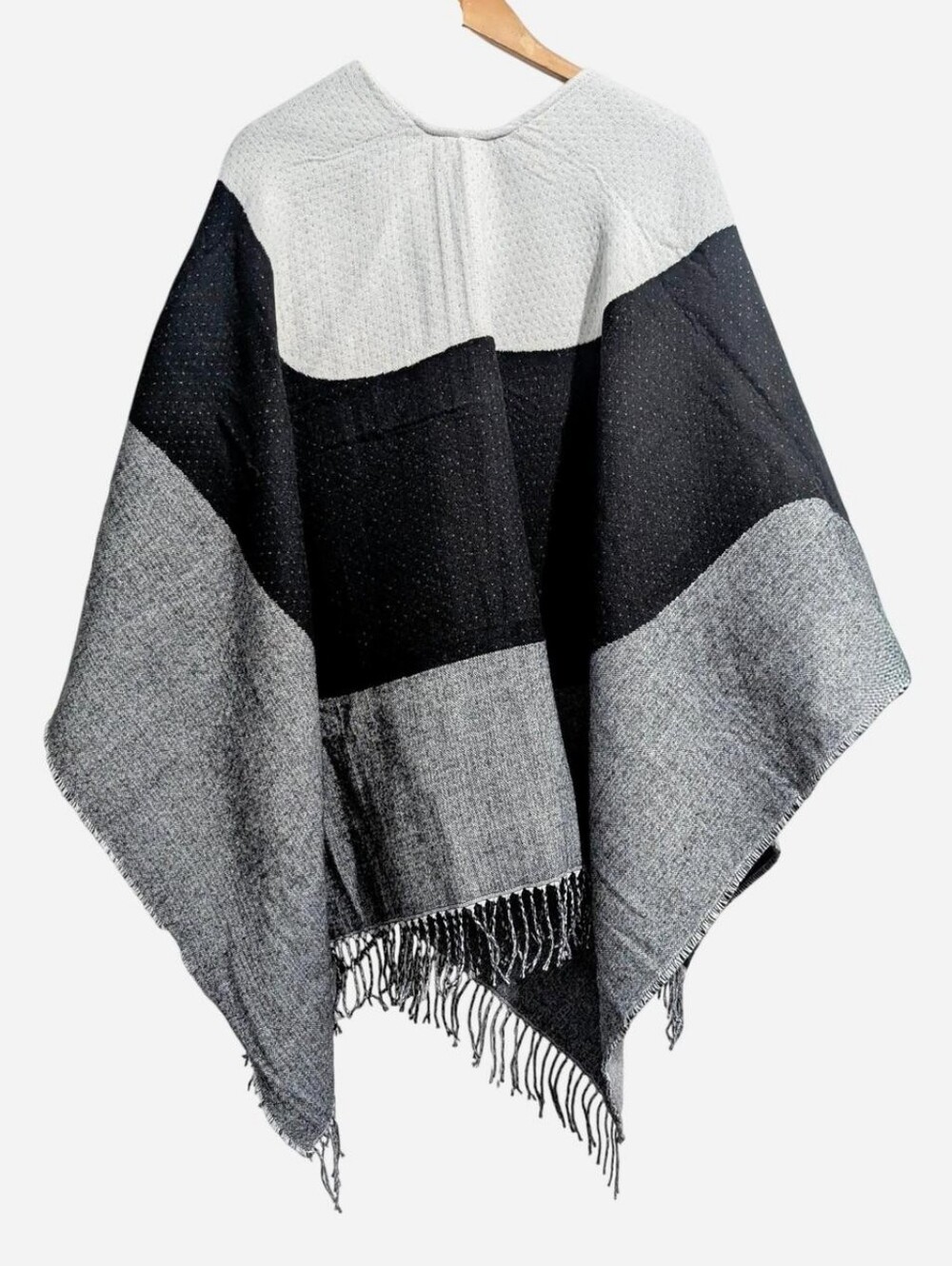 Marimekko x Uniqlo 2Way Stole poncho wrap scarf fringe Reversible - Picture 2 of 7